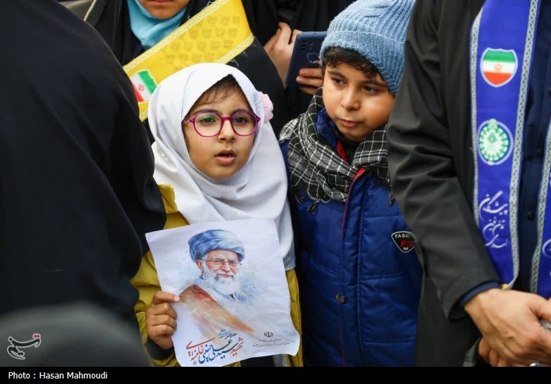 بیعت دهه نودی‌های لردگانی با رهبر معظم انقلاب