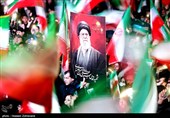 وداع مردم تهران با شهدای ناوشکن دنا
