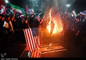 وداع مردم تهران با شهدای ناوشکن دنا