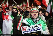 وداع مردم تهران با شهدای ناوشکن دنا