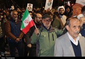 و مردمی که میدان دارند