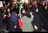 و مردمی که میدان دارند