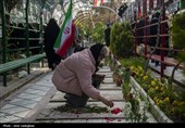 مراسم سال تحویل در گلزار شهدای شیراز