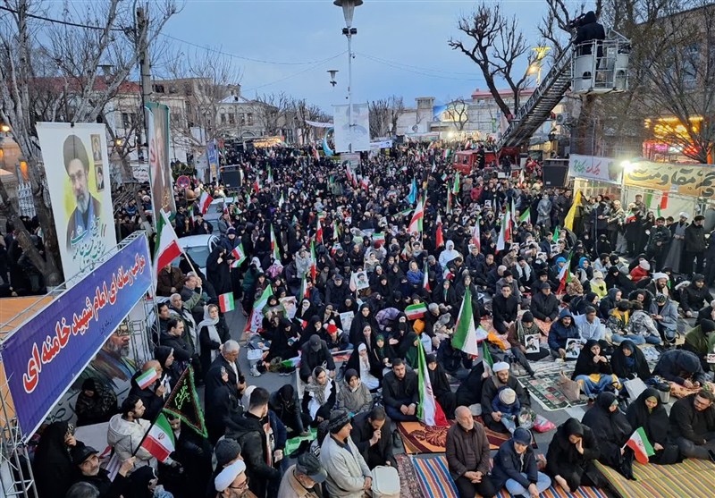نجوای «یا مقلب‌ القلوب» در سوگ رهبر؛ اجتماع تبریزی‌ها در میدان ساعت