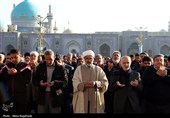 اقامه نماز عید فطر در حرم مطهر رضوی