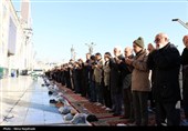 اقامه نماز عید فطر در حرم مطهر رضوی