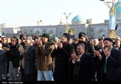 اقامه نماز عید فطر در حرم مطهر رضوی