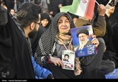 حال و هوای مردم گرگان در لحظه تحویل سال به یاد امام شهید امت