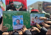 تشییع پیکر مطهر 4شهید در مشهد؛ وداع مردم با وزیر شهید