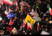 اجتماع شبانه مردم اردبیل درحمایت از رهبری و نیروهای مسلح