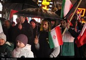 اجتماع شبانه مردم اردبیل درحمایت از رهبری و نیروهای مسلح