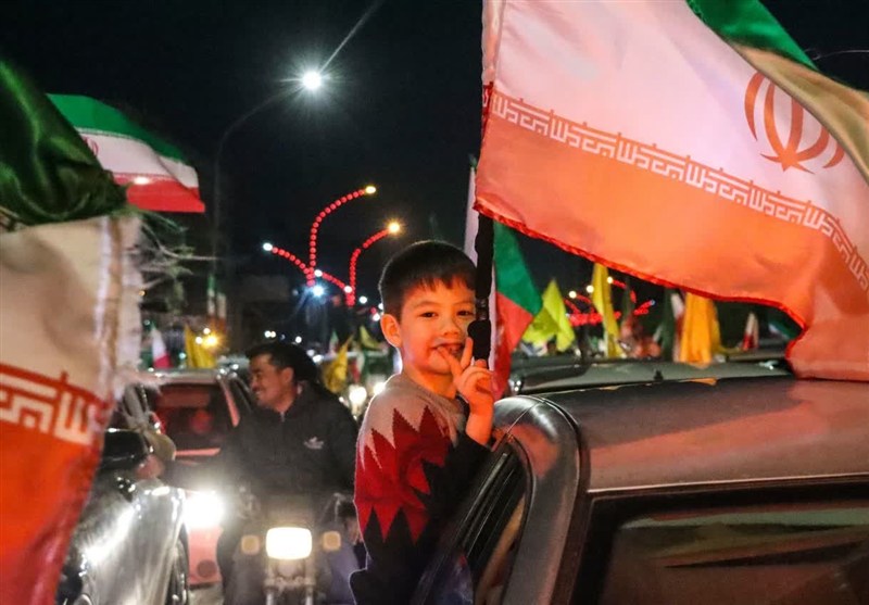 راهپیمایی بزرگ خودرویی در اقبالیه