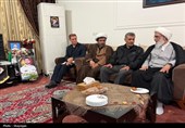 دیدار آیت‌الله صفایی بوشهری با خانواده شهیدان جنگ رمضان در دشتستان