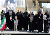 ایجاد زنجیره انسانی دور نیروگاه برق شهید مفتح همدان