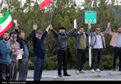 ایجاد زنجیره انسانی دور نیروگاه برق شهید مفتح همدان