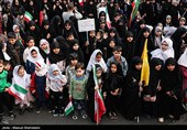 آیین چهلمین روز شهادت دانش‌آموز میناب در تهران