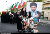 آیین چهلمین روز شهادت دانش‌آموز میناب در تهران