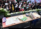 آیین چهلمین روز شهادت دانش‌آموز میناب در تهران