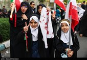 آیین چهلمین روز شهادت دانش‌آموز میناب در تهران