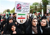 آیین چهلمین روز شهادت دانش‌آموز میناب در تهران