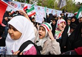 آیین چهلمین روز شهادت دانش‌آموز میناب در تهران
