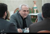 مسئولان با فرافکنی نمی‌توانند مشکلی را حل کنند