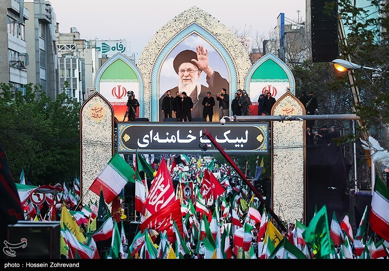 رهبر انقلاب , امام شهید , شهید امام خامنه ای (ره) , جنگ آمریکا و رژیم صهیونیستی علیه ایران ,