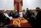 دیدار نماینده ولی‌فقیه در هرمزگان با خانواده پاسدار شهید اهل سنت