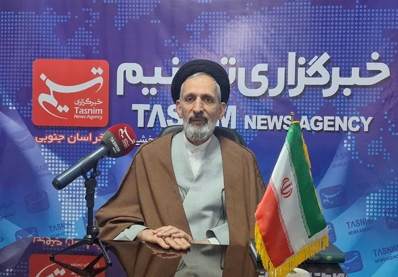 جلوه های عشق به رهبر شهید بعد شهادت
