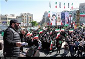  مدحیه سرایی سید مهدی میرداماد در تجمع مردمی «مکتب شهادت» همزمان با سالروز شهادت امام جعفر صادق(ع) در میدان جمهوری اسلامی