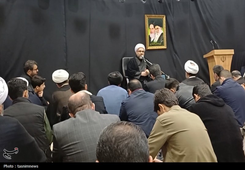 راه شهدا ادامه دارد/میدان را خالی نمی‌کنیم