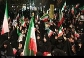 یک میدان، یک نصف‌جهان