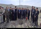 افتتاح بوستان شهدای جنگ رمضان و غرس 1000 نهال در اردبیل