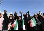 گلباران حرم مطهر رضوی در سالروز ولادت حضرت معصومه (س)