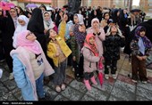 مراسم اهتزاز پرچم امام رضا (ع) بر فراز شهر همدان