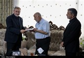 دیدار معاون فرهنگی بنیاد شهید کشور با خانواده‌های شهدای جنگ رمضان البرز