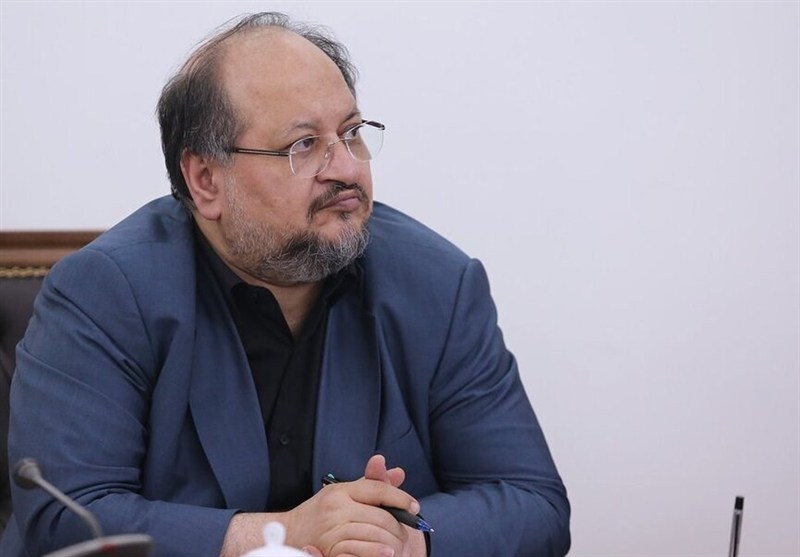 تاکید شریعتمداری بر لزوم تعامل بیشتر مدیران با کارکنان