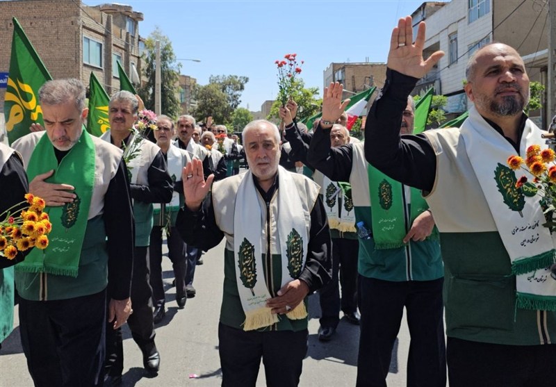 دلتنگی خادمان حرم مطهر رضوی برای آقای شهید ایران