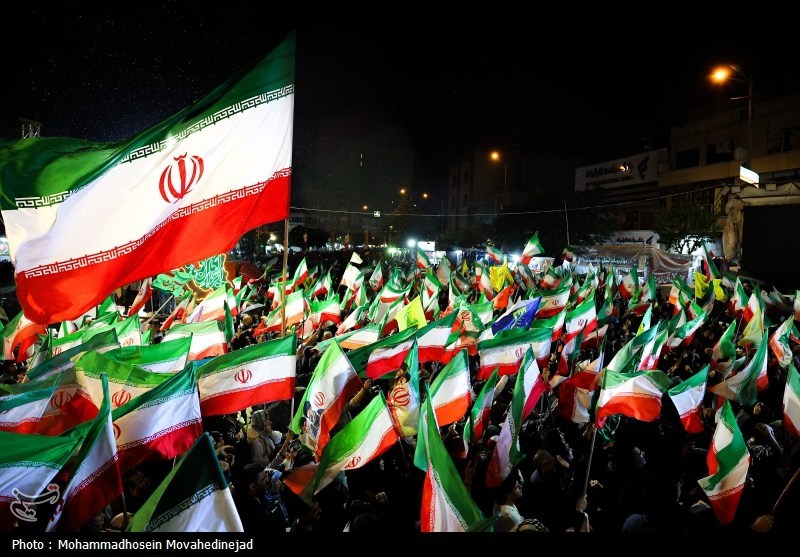 گردهم‌آیی مادران دهه هشتادی یزد و بیعت با رهبر انقلاب