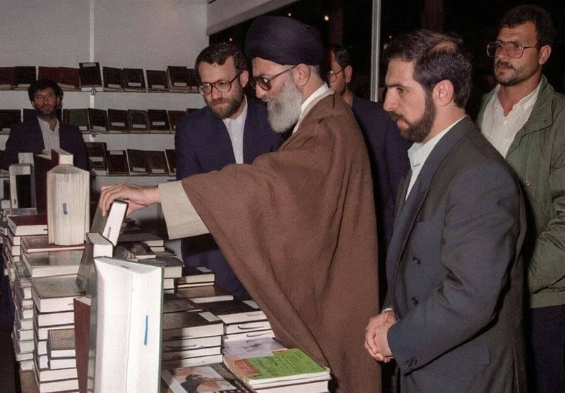 المقاومة العراقية , آيت الله سيد مجتبي خامنه‌اي , شهيد علي لاريجاني , ترامب , الحرب الأمريكية الإسرائيلية على إيران , العراق , تشييع الامام الخامنئي في العراق ,  تشييع الامام الخامنئي , استشهاد الإمام الخامنئي , الإمام الخامنئي , 