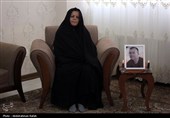 دیدار اعضای دفتر خبرگزاری تسنیم همدان با خانواده شهید وحید لطفی