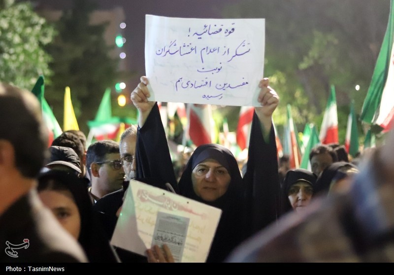 وارثان کفن‌پوشان؛ وقتی دهه نودی‌های ورامین برای وطن بپا می‌خیزد
