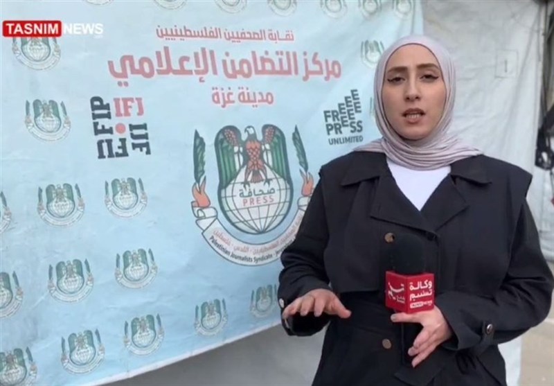 الكاميرا في مرمى النيران ودماء على عدسة الحقيقة: صحفيو غزة يوثقون جرائم الاحتلال