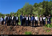 بازدید مسئولان از پروژه انتقال آب سد تنگ‌سرخ