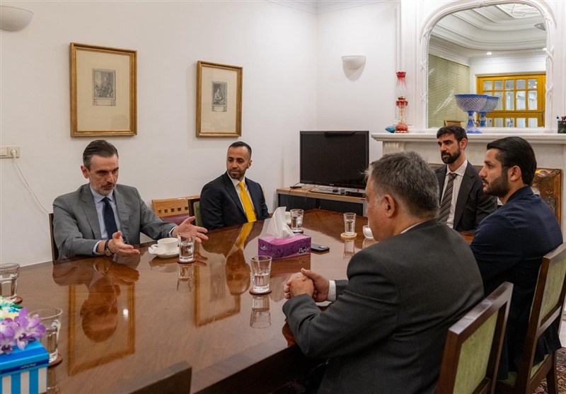 فوتبال , استقلال , 