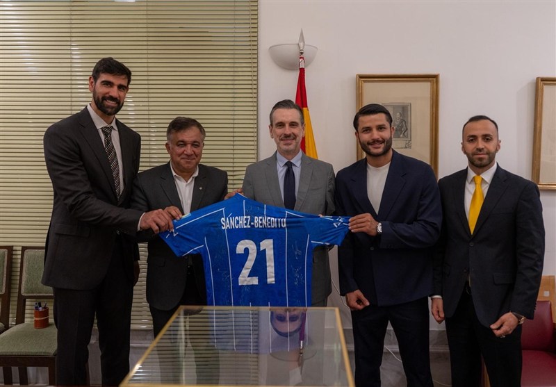 فوتبال , استقلال , 