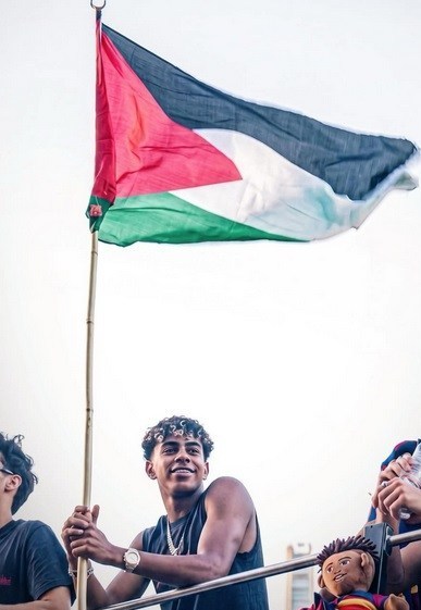 کشور فلسطین , تیم فوتبال گالاتاسرای , تیم فوتبال بایرن مونیخ , 