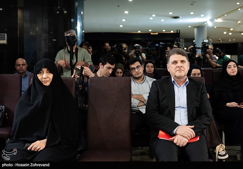 نشست خبری علی زینی‌وند سخنگوی وزارت کشور