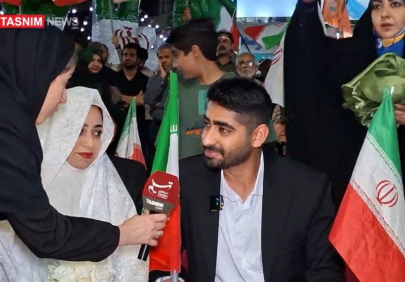 آغاز زندگی مشترک زوج جوان اهوازی در حماسه خیابان مردم ایران
