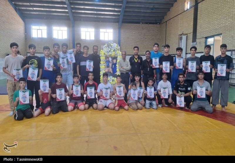 مسابقات کشتی آزاد چند جانبه در سه رده سنی در کهگیلویه